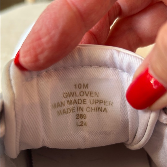 GUESS White & Gold Sneakers - Picture 11 of 13